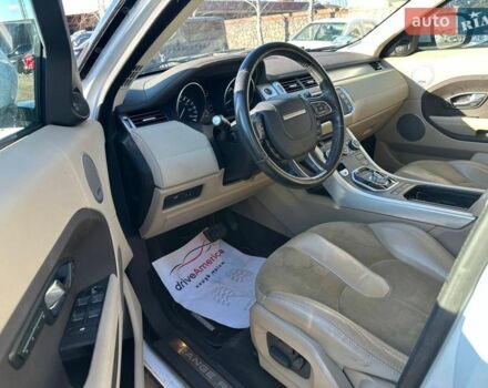 Білий Ленд Ровер Рендж Ровер Евок, об'ємом двигуна 2 л та пробігом 186 тис. км за 10500 $, фото 7 на Automoto.ua