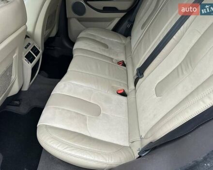 Белый Ленд Ровер Рендж Ровер Эвок, объемом двигателя 2 л и пробегом 178 тыс. км за 13900 $, фото 15 на Automoto.ua