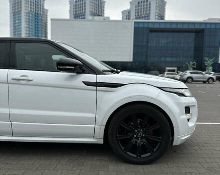 Белый Ленд Ровер Рендж Ровер Эвок, объемом двигателя 2.2 л и пробегом 190 тыс. км за 19800 $, фото 2 на Automoto.ua