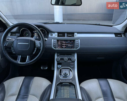 Ленд Ровер Рендж Ровер Эвок 2013 в Киеве на Automoto.ua Белый Ленд Ровер Рендж Ровер Эвок, объемом двигателя 2.18 л и пробегом 124 тыс. км за 18500 $, фото 22 на Automoto.ua