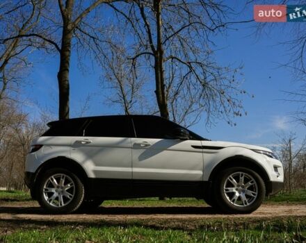 Белый Ленд Ровер Рендж Ровер Эвок, объемом двигателя 2.2 л и пробегом 148 тыс. км за 19000 $, фото 4 на Automoto.ua
