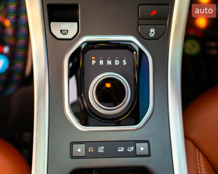 Белый Ленд Ровер Рендж Ровер Эвок, объемом двигателя 2 л и пробегом 73 тыс. км за 17700 $, фото 52 на Automoto.ua