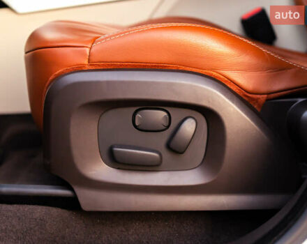 Белый Ленд Ровер Рендж Ровер Эвок, объемом двигателя 2 л и пробегом 73 тыс. км за 17700 $, фото 44 на Automoto.ua