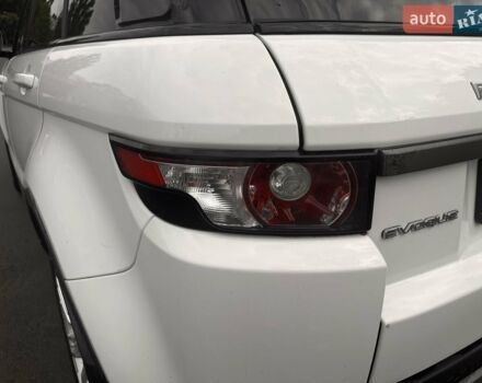 Білий Ленд Ровер Рендж Ровер Евок, об'ємом двигуна 2 л та пробігом 186 тис. км за 15000 $, фото 15 на Automoto.ua