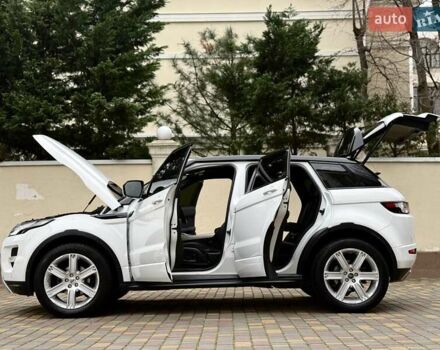 Білий Ленд Ровер Рендж Ровер Евок, об'ємом двигуна 2 л та пробігом 104 тис. км за 17950 $, фото 39 на Automoto.ua