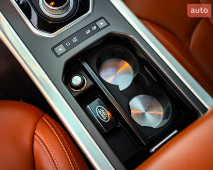 Белый Ленд Ровер Рендж Ровер Эвок, объемом двигателя 2 л и пробегом 73 тыс. км за 17700 $, фото 53 на Automoto.ua