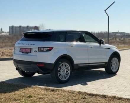 Білий Ленд Ровер Рендж Ровер Евок, об'ємом двигуна 2 л та пробігом 179 тис. км за 11900 $, фото 5 на Automoto.ua