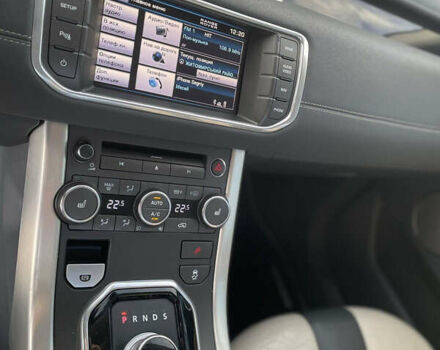 Білий Ленд Ровер Рендж Ровер Евок, об'ємом двигуна 2.18 л та пробігом 208 тис. км за 19500 $, фото 29 на Automoto.ua