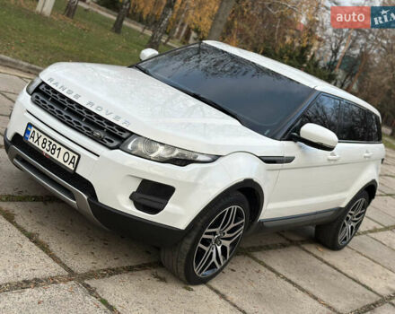 Белый Ленд Ровер Рендж Ровер Эвок, объемом двигателя 2.2 л и пробегом 220 тыс. км за 15600 $, фото 4 на Automoto.ua