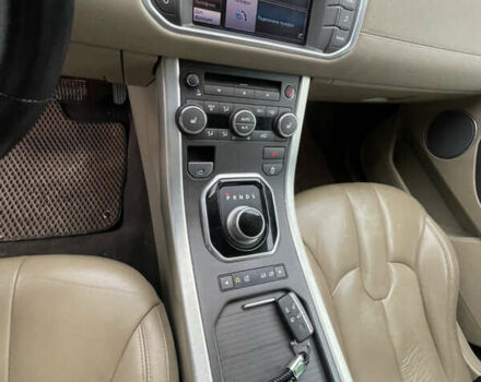 Белый Ленд Ровер Рендж Ровер Эвок, объемом двигателя 2.18 л и пробегом 276 тыс. км за 16300 $, фото 16 на Automoto.ua