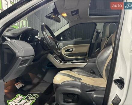 Белый Ленд Ровер Рендж Ровер Эвок, объемом двигателя 2.18 л и пробегом 72 тыс. км за 18999 $, фото 12 на Automoto.ua