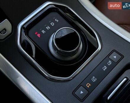 Білий Ленд Ровер Рендж Ровер Евок, об'ємом двигуна 2 л та пробігом 90 тис. км за 18999 $, фото 33 на Automoto.ua