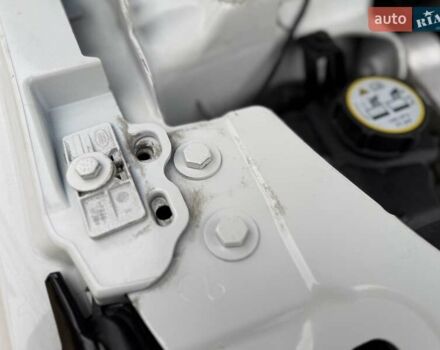 Белый Ленд Ровер Рендж Ровер Эвок, объемом двигателя 2 л и пробегом 104 тыс. км за 18900 $, фото 64 на Automoto.ua