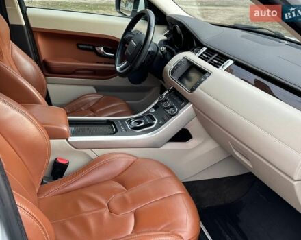 Білий Ленд Ровер Рендж Ровер Евок, об'ємом двигуна 2 л та пробігом 89 тис. км за 19500 $, фото 10 на Automoto.ua