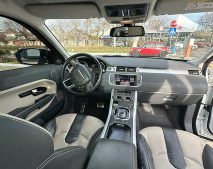 Білий Ленд Ровер Рендж Ровер Евок, об'ємом двигуна 2.18 л та пробігом 72 тис. км за 18500 $, фото 11 на Automoto.ua