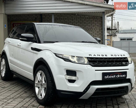 Белый Ленд Ровер Рендж Ровер Эвок, объемом двигателя 2 л и пробегом 105 тыс. км за 18799 $, фото 2 на Automoto.ua