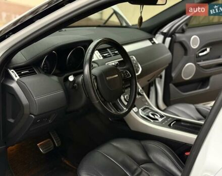 Білий Ленд Ровер Рендж Ровер Евок, об'ємом двигуна 2 л та пробігом 104 тис. км за 17950 $, фото 42 на Automoto.ua