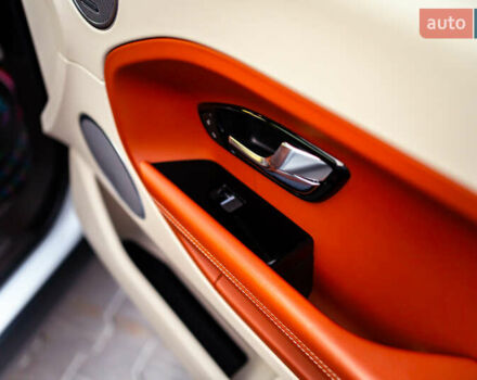 Белый Ленд Ровер Рендж Ровер Эвок, объемом двигателя 2 л и пробегом 73 тыс. км за 17700 $, фото 67 на Automoto.ua