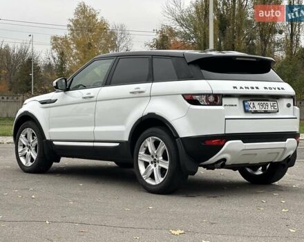 Ленд Ровер Рендж Ровер Эвок 2013 в Киеве на Automoto.ua Белый Ленд Ровер Рендж Ровер Эвок, объемом двигателя 2 л и пробегом 178 тыс. км за 15500 $, фото 6 на Automoto.ua