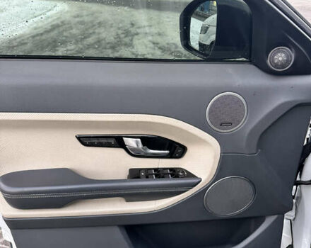 Білий Ленд Ровер Рендж Ровер Евок, об'ємом двигуна 2.18 л та пробігом 130 тис. км за 19999 $, фото 8 на Automoto.ua