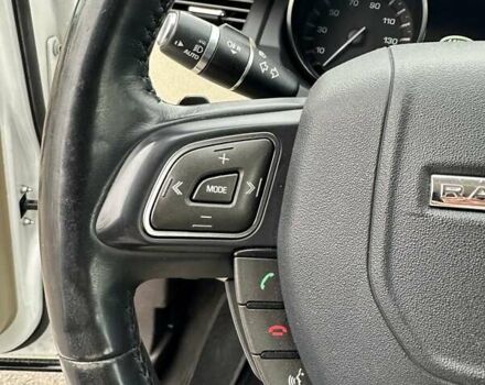 Белый Ленд Ровер Рендж Ровер Эвок, объемом двигателя 2 л и пробегом 178 тыс. км за 13900 $, фото 23 на Automoto.ua