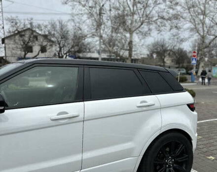 Белый Ленд Ровер Рендж Ровер Эвок, объемом двигателя 2.2 л и пробегом 190 тыс. км за 19800 $, фото 8 на Automoto.ua