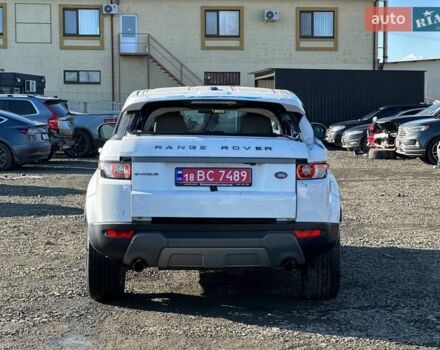 Білий Ленд Ровер Рендж Ровер Евок, об'ємом двигуна 2 л та пробігом 186 тис. км за 10500 $, фото 4 на Automoto.ua