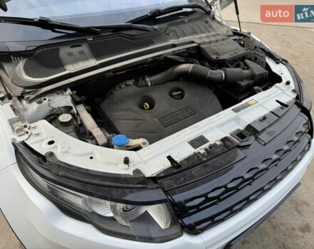 Белый Ленд Ровер Рендж Ровер Эвок, объемом двигателя 2 л и пробегом 241 тыс. км за 13200 $, фото 33 на Automoto.ua