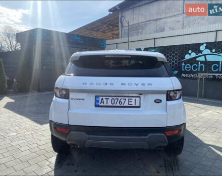 Белый Ленд Ровер Рендж Ровер Эвок, объемом двигателя 2 л и пробегом 197 тыс. км за 18900 $, фото 4 на Automoto.ua