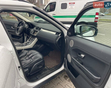 Белый Ленд Ровер Рендж Ровер Эвок, объемом двигателя 2.18 л и пробегом 196 тыс. км за 17950 $, фото 14 на Automoto.ua