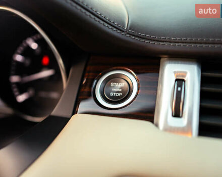 Белый Ленд Ровер Рендж Ровер Эвок, объемом двигателя 2 л и пробегом 73 тыс. км за 17700 $, фото 55 на Automoto.ua