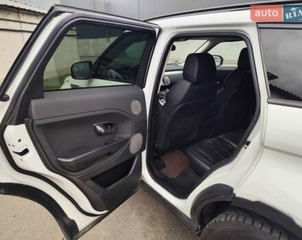 Белый Ленд Ровер Рендж Ровер Эвок, объемом двигателя 2.2 л и пробегом 207 тыс. км за 16500 $, фото 18 на Automoto.ua