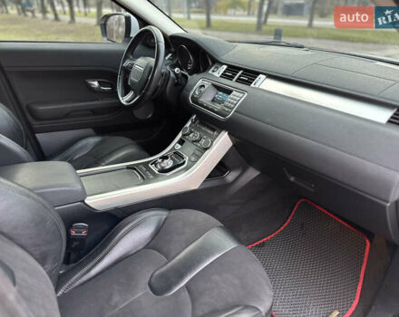 Белый Ленд Ровер Рендж Ровер Эвок, объемом двигателя 2.2 л и пробегом 220 тыс. км за 15600 $, фото 32 на Automoto.ua