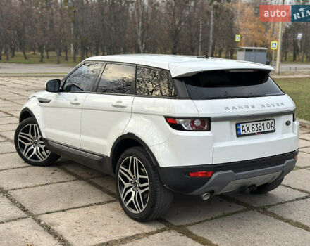 Белый Ленд Ровер Рендж Ровер Эвок, объемом двигателя 2.2 л и пробегом 220 тыс. км за 15600 $, фото 25 на Automoto.ua