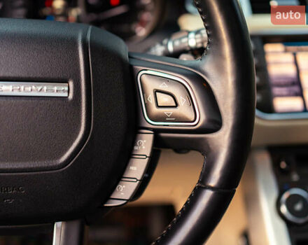 Белый Ленд Ровер Рендж Ровер Эвок, объемом двигателя 2 л и пробегом 73 тыс. км за 17700 $, фото 57 на Automoto.ua