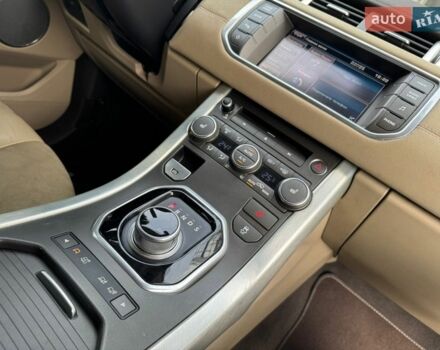 Белый Ленд Ровер Рендж Ровер Эвок, объемом двигателя 2 л и пробегом 241 тыс. км за 13200 $, фото 31 на Automoto.ua