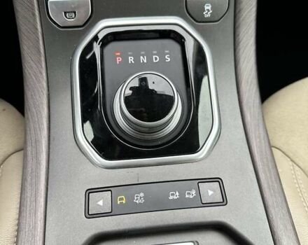 Белый Ленд Ровер Рендж Ровер Эвок, объемом двигателя 2 л и пробегом 178 тыс. км за 13900 $, фото 28 на Automoto.ua