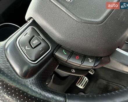 Белый Ленд Ровер Рендж Ровер Эвок, объемом двигателя 2.2 л и пробегом 158 тыс. км за 16500 $, фото 24 на Automoto.ua