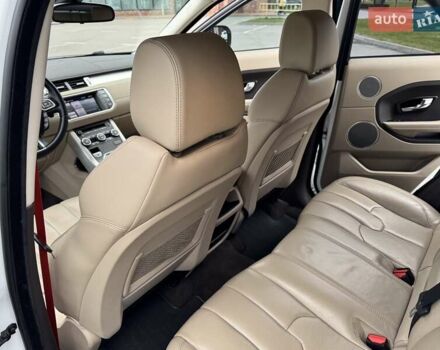 Ленд Ровер Рендж Ровер Евок 2013 у Києві на Automoto.ua Білий Ленд Ровер Рендж Ровер Евок, об'ємом двигуна 2.18 л та пробігом 170 тис. км за 17900 $, фото 24 на Automoto.ua