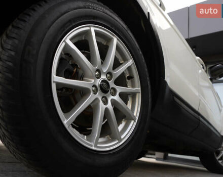 Белый Ленд Ровер Рендж Ровер Эвок, объемом двигателя 2.18 л и пробегом 108 тыс. км за 18999 $, фото 63 на Automoto.ua