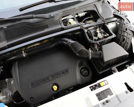 Білий Ленд Ровер Рендж Ровер Евок, об'ємом двигуна 2.18 л та пробігом 108 тис. км за 18999 $, фото 108 на Automoto.ua