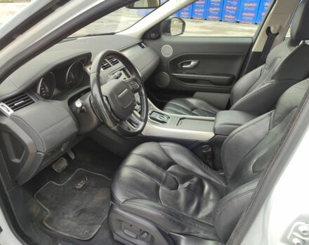 Білий Ленд Ровер Рендж Ровер Евок, об'ємом двигуна 2.2 л та пробігом 134 тис. км за 16990 $, фото 6 на Automoto.ua