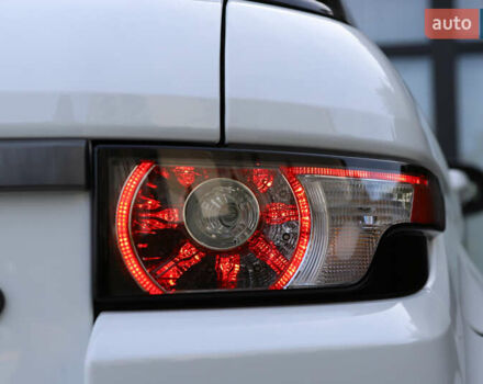 Белый Ленд Ровер Рендж Ровер Эвок, объемом двигателя 2.18 л и пробегом 108 тыс. км за 18999 $, фото 45 на Automoto.ua