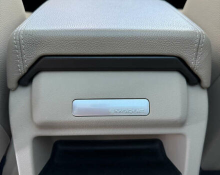 Белый Ленд Ровер Рендж Ровер Эвок, объемом двигателя 2.2 л и пробегом 115 тыс. км за 18999 $, фото 59 на Automoto.ua