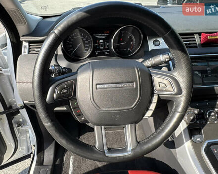 Білий Ленд Ровер Рендж Ровер Евок, об'ємом двигуна 2.18 л та пробігом 144 тис. км за 21499 $, фото 8 на Automoto.ua