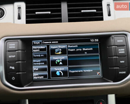 Білий Ленд Ровер Рендж Ровер Евок, об'ємом двигуна 2.2 л та пробігом 110 тис. км за 21000 $, фото 30 на Automoto.ua