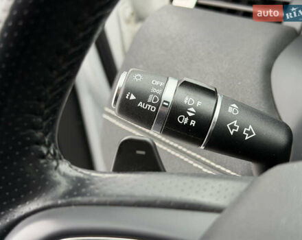 Білий Ленд Ровер Рендж Ровер Евок, об'ємом двигуна 0 л та пробігом 133 тис. км за 19999 $, фото 12 на Automoto.ua