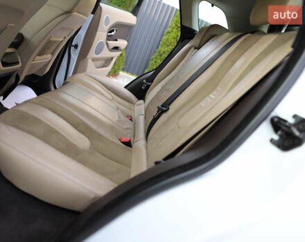 Белый Ленд Ровер Рендж Ровер Эвок, объемом двигателя 2.18 л и пробегом 108 тыс. км за 18999 $, фото 95 на Automoto.ua