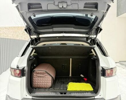 Білий Ленд Ровер Рендж Ровер Евок, об'ємом двигуна 2 л та пробігом 120 тис. км за 17900 $, фото 6 на Automoto.ua