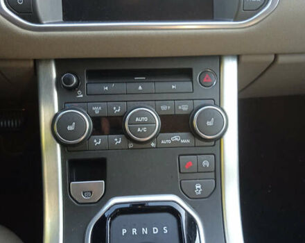 Білий Ленд Ровер Рендж Ровер Евок, об'ємом двигуна 2 л та пробігом 166 тис. км за 14500 $, фото 36 на Automoto.ua